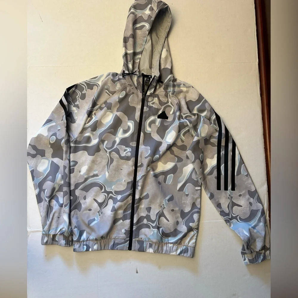 Adidas mens track‎ white & grey all over print lightweight hoodie Sz-XS. Z9